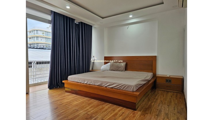 Bán nhà 3 tầng Phó Đức Chính, Vĩnh Hòa – gần biển 300m, có hồ cá Koi, giá 10 tỷ